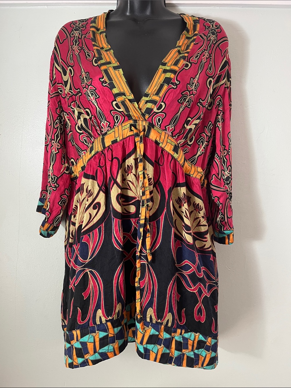 CAbi Multicolor Printed V-Neck Tunic in Pink, Black and Gold